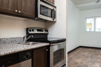 Pearl studios | kitchen